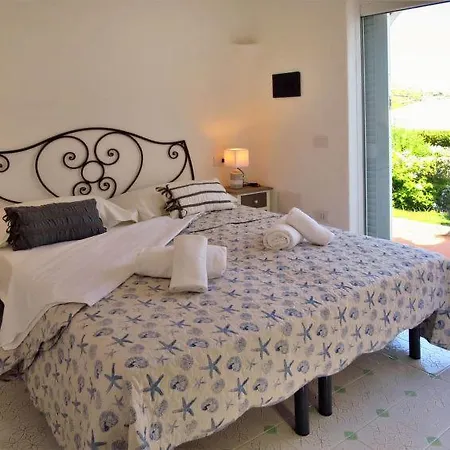 Сasa de vacaciones Sleeps 10 *